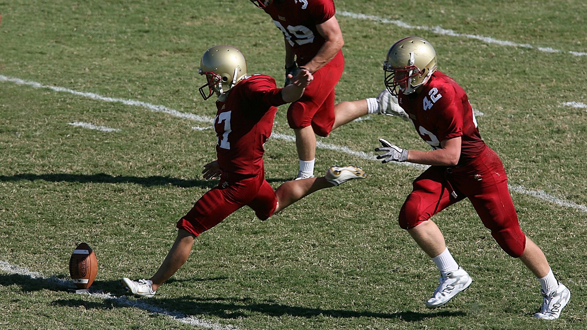 意甲战术多样，关键扑救与精彩进球让现场气氛火热，意甲进球集锦