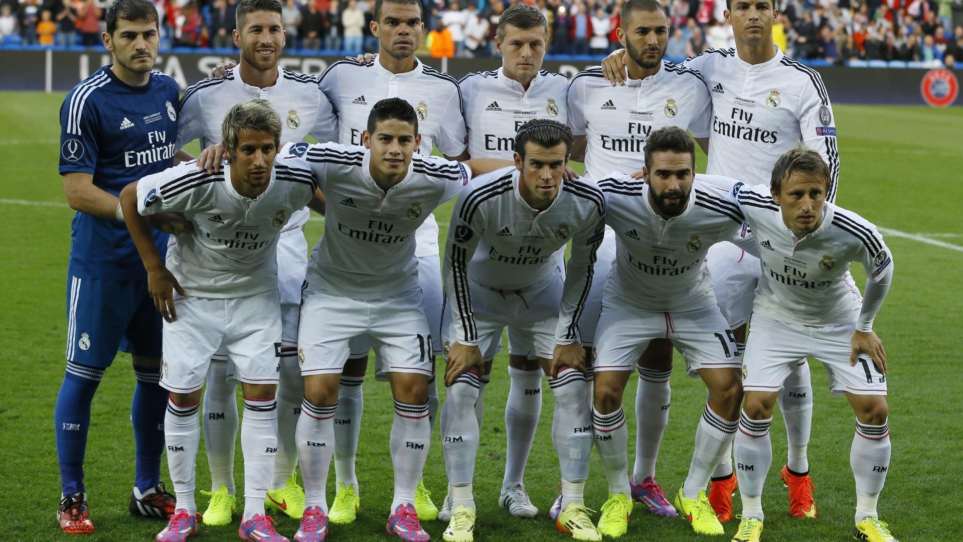 开云-远射“天外飞仙”：那些令人震惊的欧冠长距离射门，欧洲杯中场远射